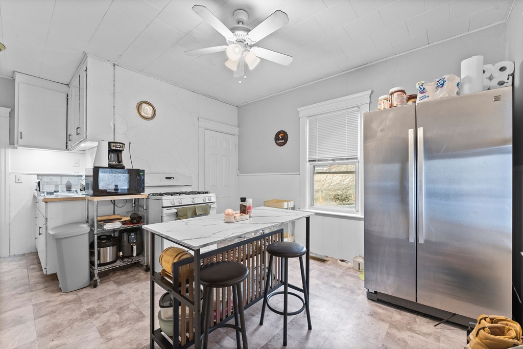 18 Creston St Property Photo 7