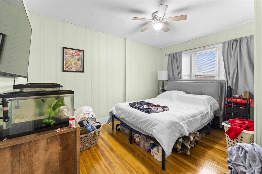 18 Creston St Property Photo 12