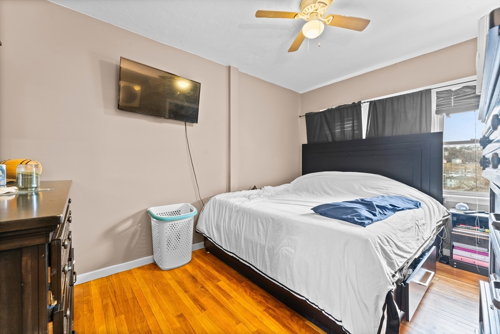 18 Creston St Property Photo 22