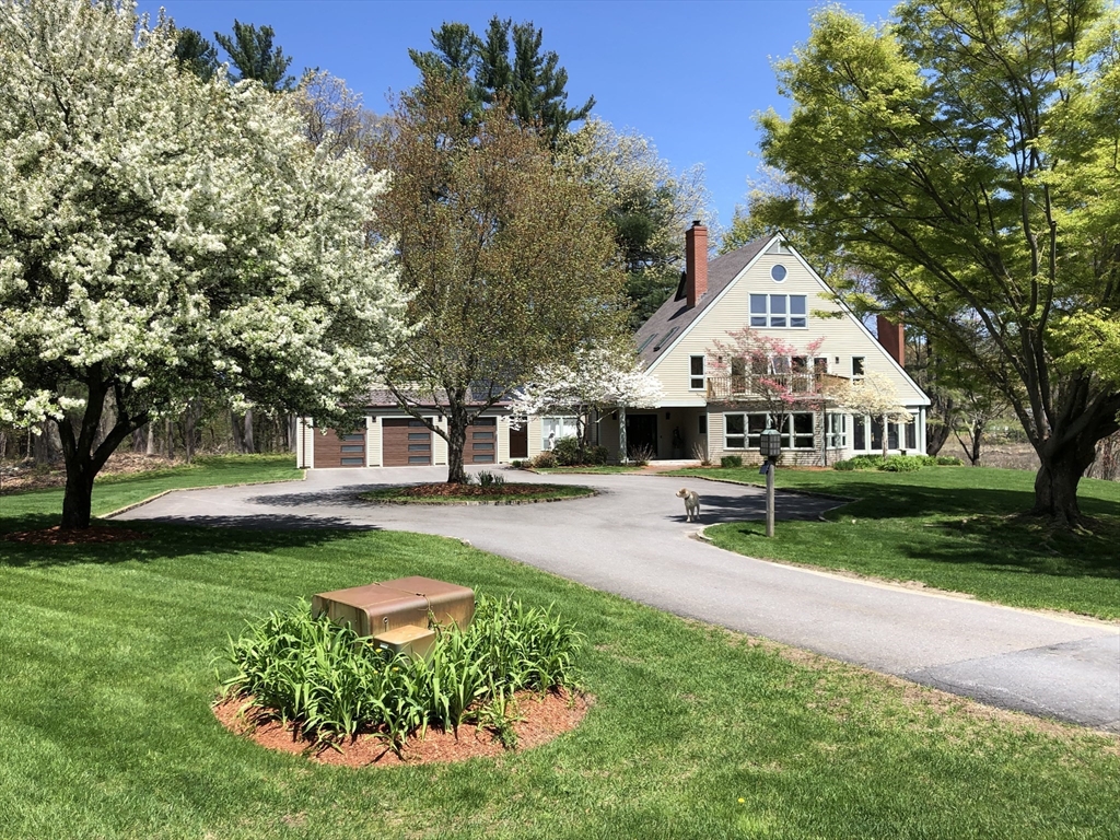 527 Bedford Rd Property Photo