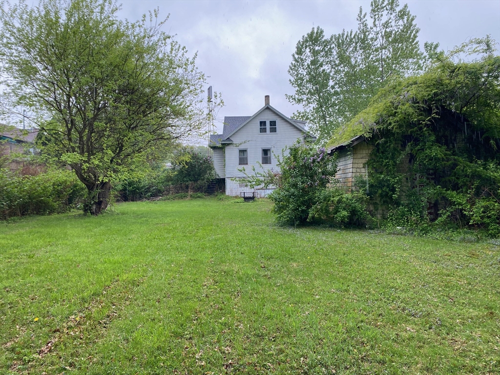 759 Fall River Avenue Property Photo 21
