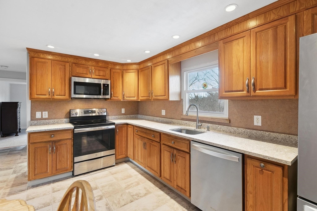 16 Otis Street Property Photo