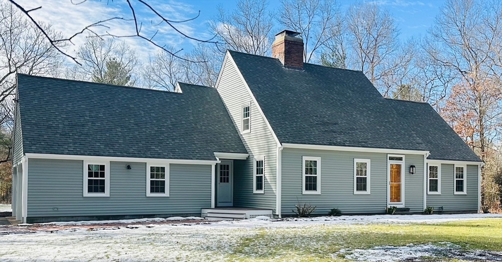 10 Briggs Lane Property Photo