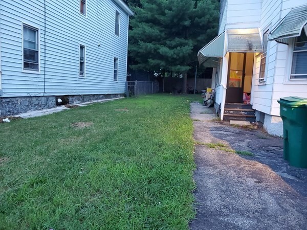 74 Fisher St Property Photo 3