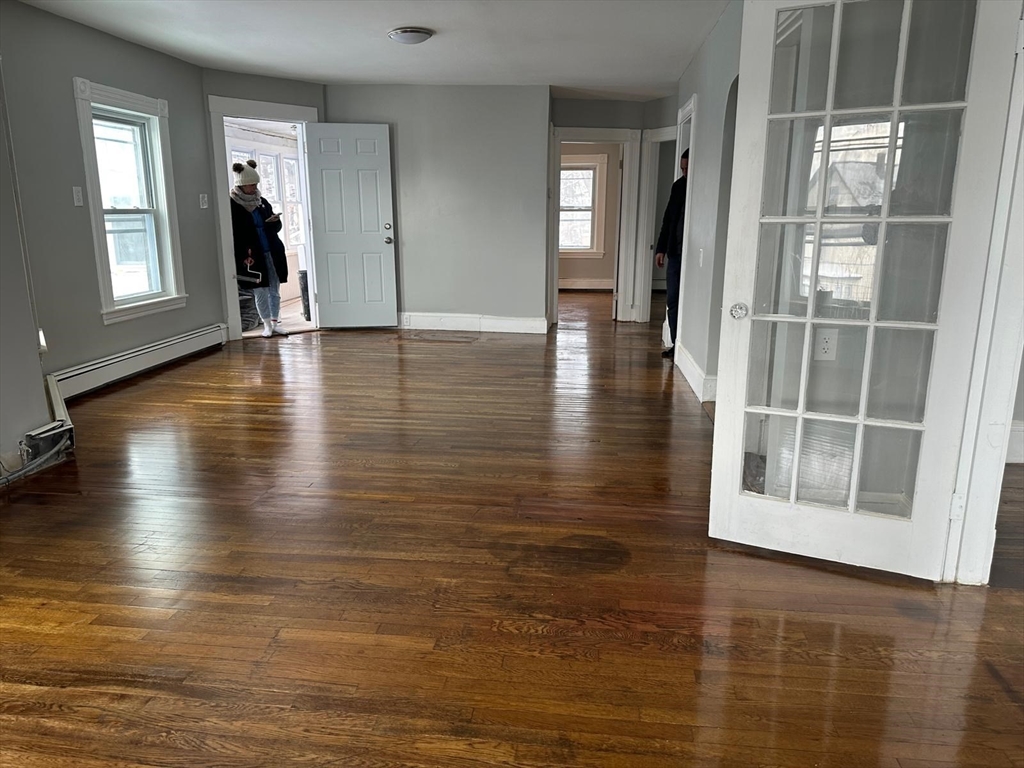 74 Fisher St Property Photo 5