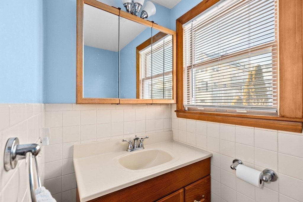 29-a Bay St Property Photo 23