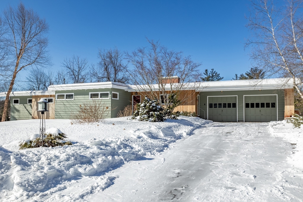 32 Skylark Ln Property Photo