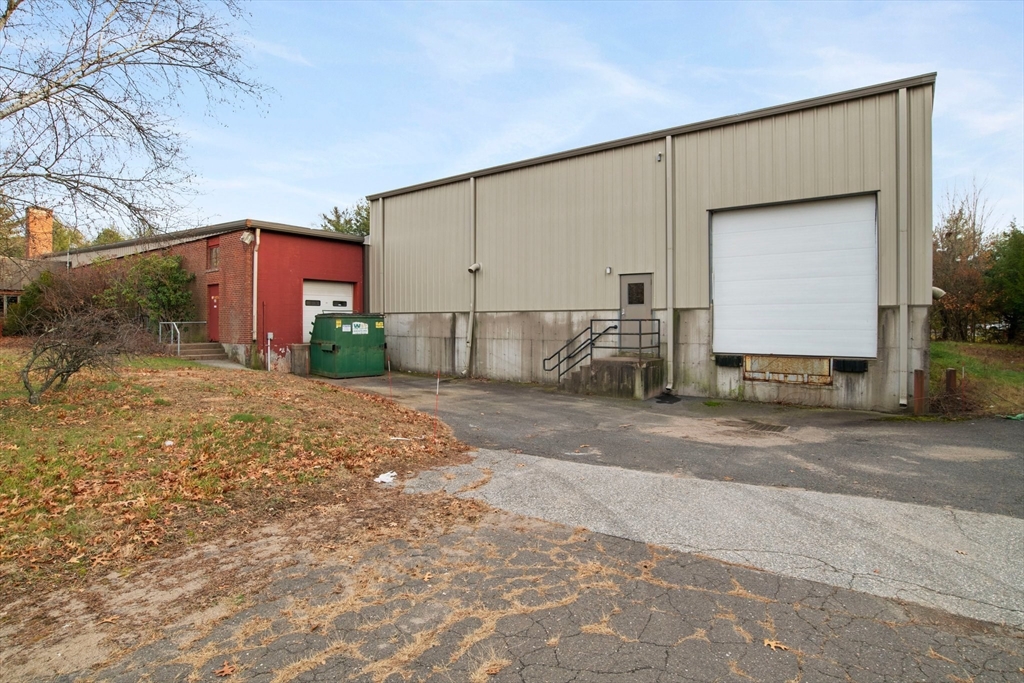 135 Apremont Property Photo 2