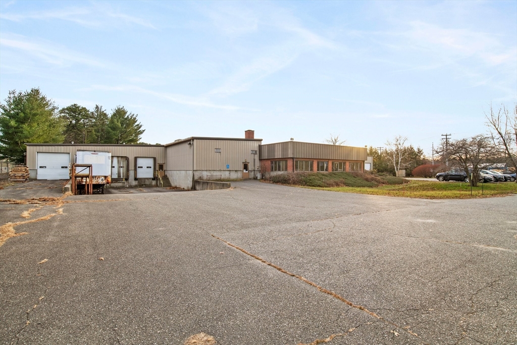 135 Apremont Property Photo 14