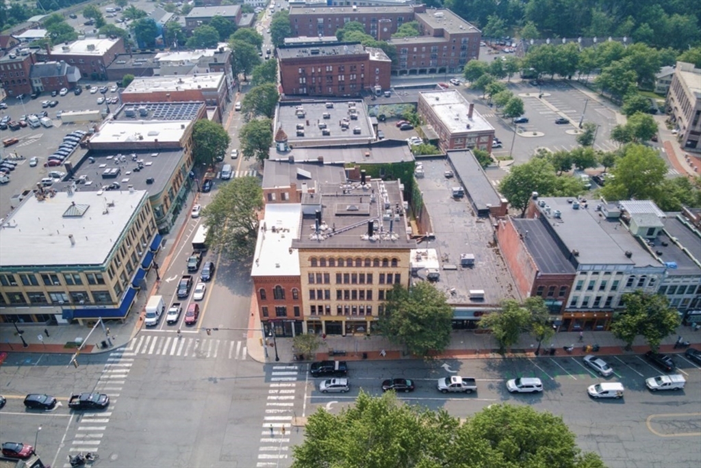 78 Main St Property Photo 8