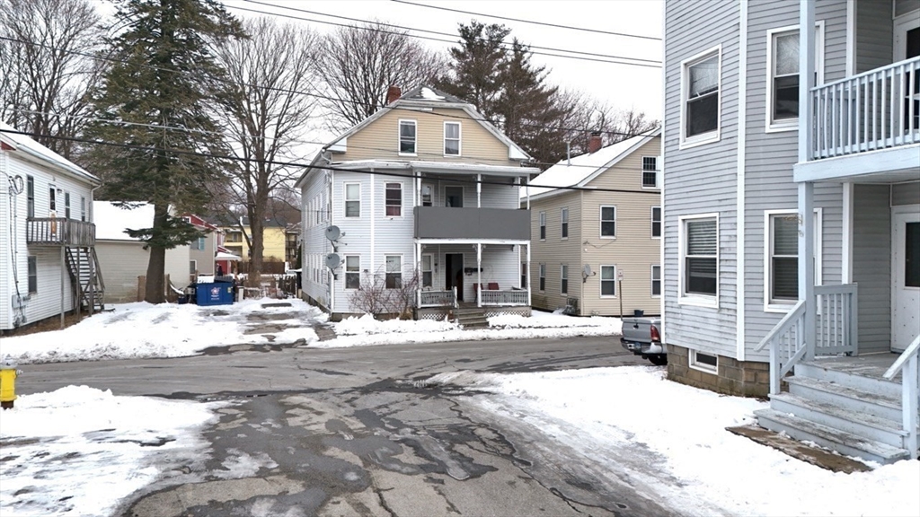 9 Myrtle Ave Property Photo 11
