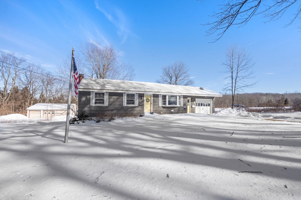 82 Glenwood Rd Property Photo