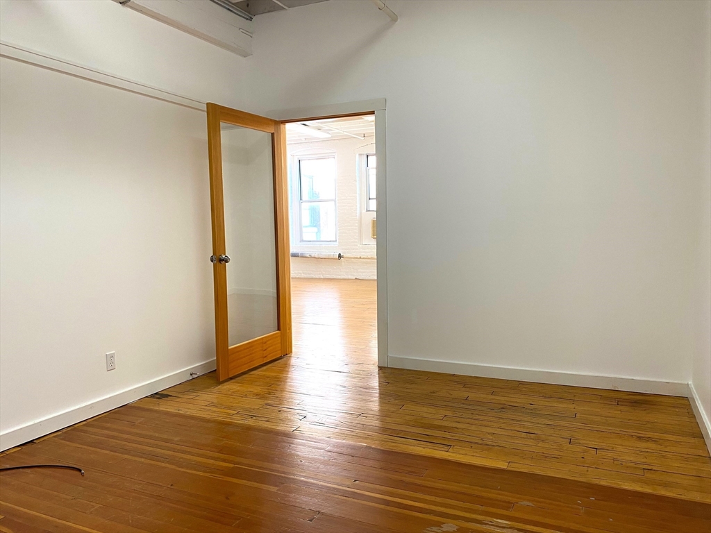 119 Braintree St Property Photo 7