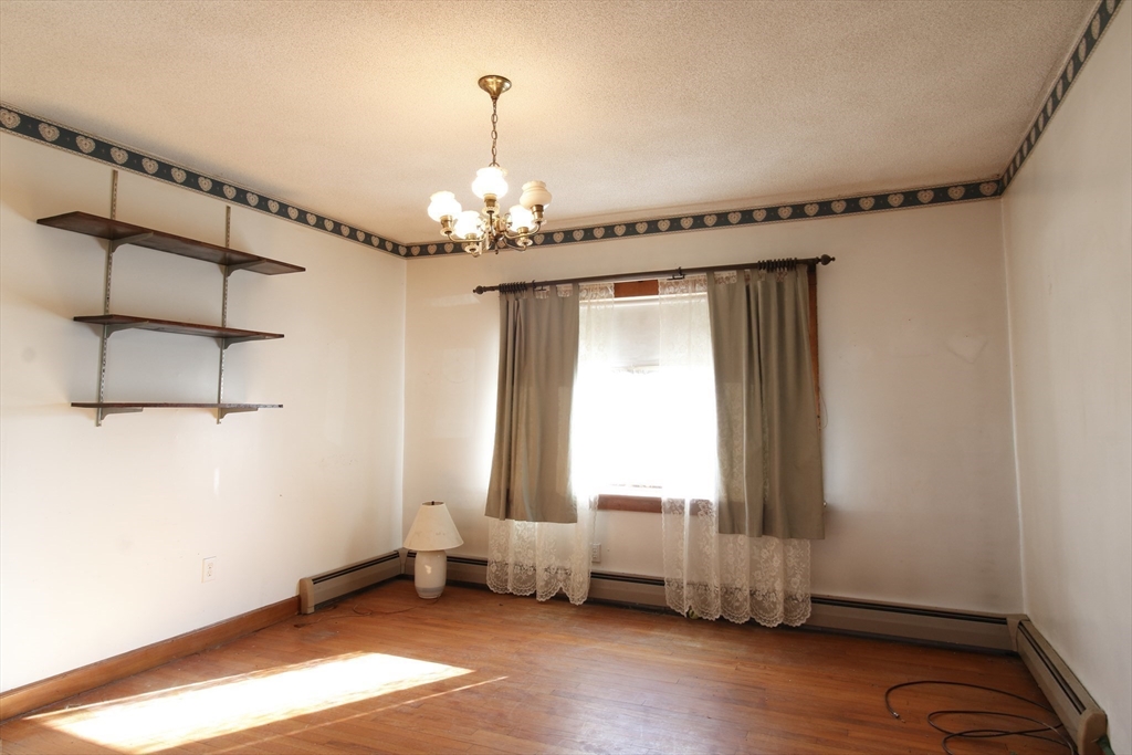 2573 South Main St. Property Photo 16
