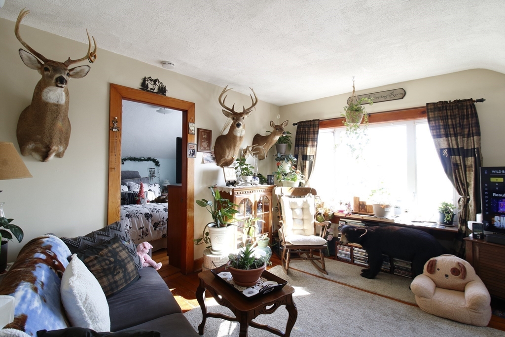 2573 South Main St. Property Photo 22