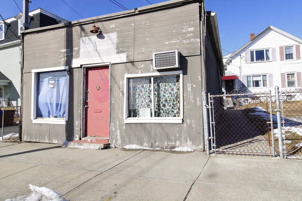 2573 South Main St. Property Photo 31