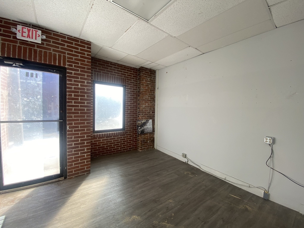 176 Oakland Property Photo 1