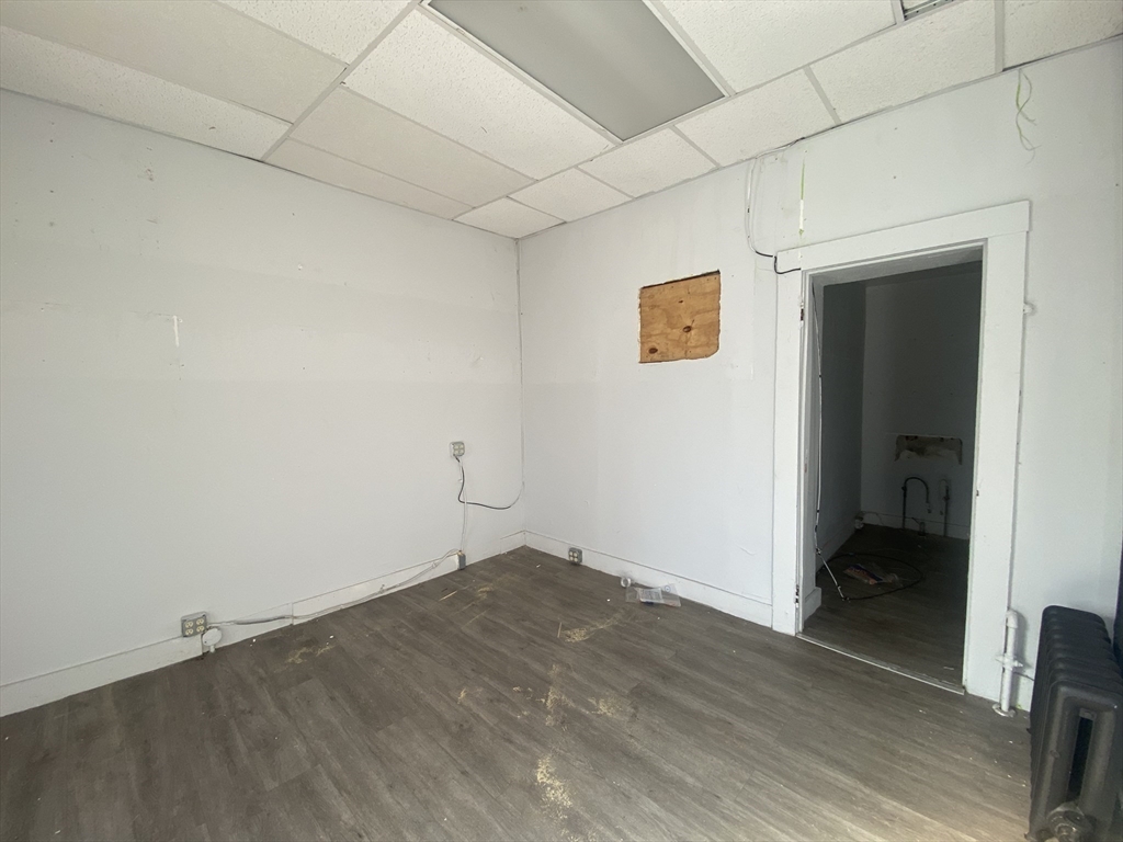 176 Oakland Property Photo 3