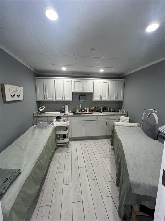 651 Enfield Property Photo 14