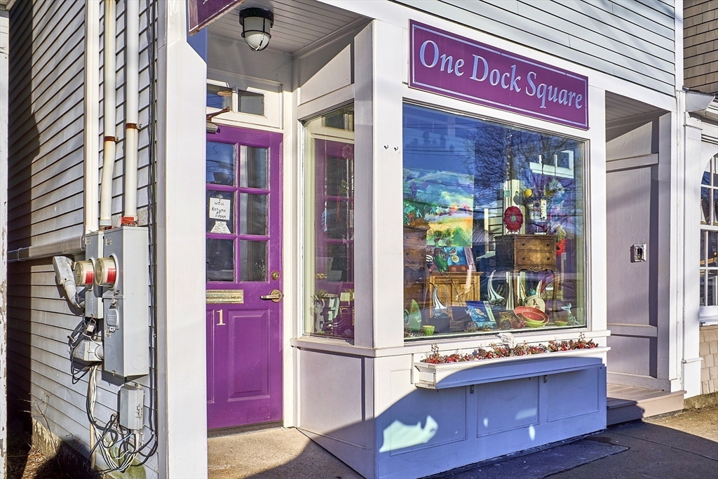 1 Dock Square Property Photo