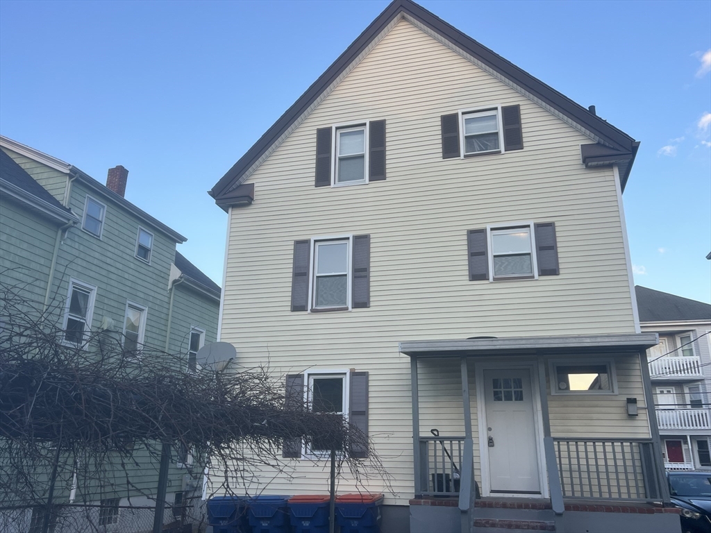 9 Cleveland St Property Photo 1
