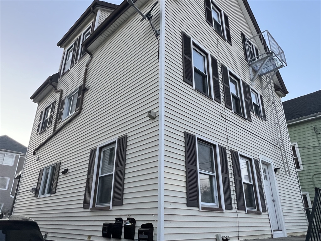 9 Cleveland St Property Photo 2