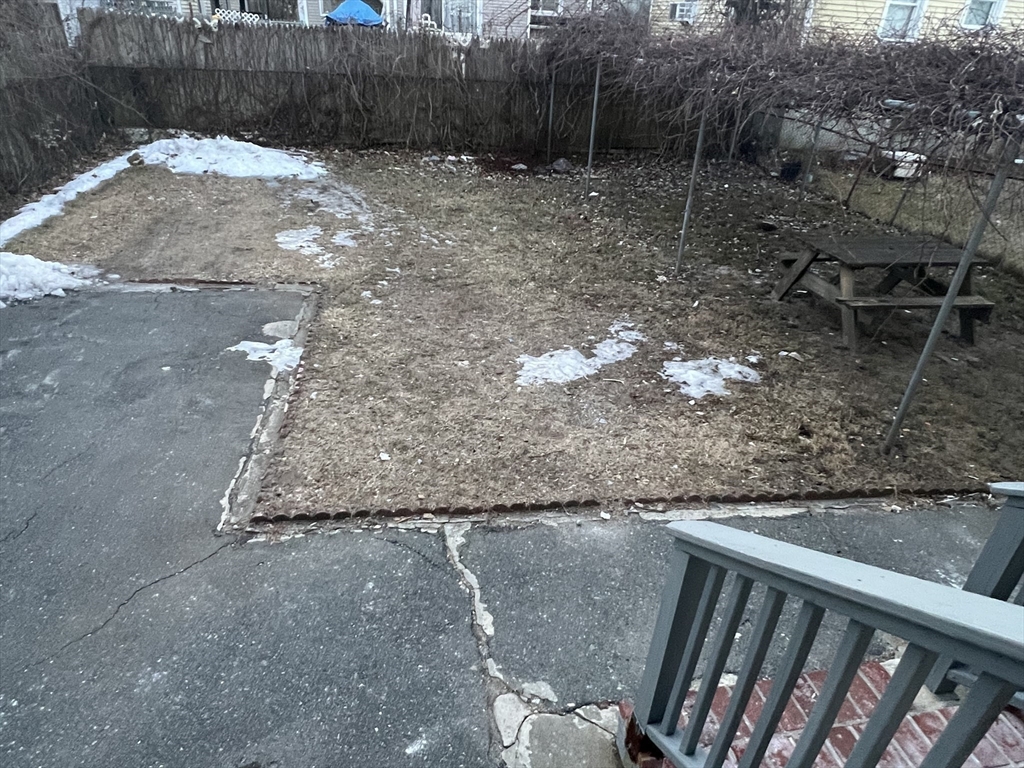 9 Cleveland St Property Photo 6