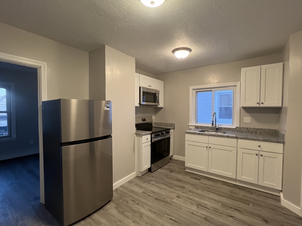 9 Cleveland St Property Photo 16