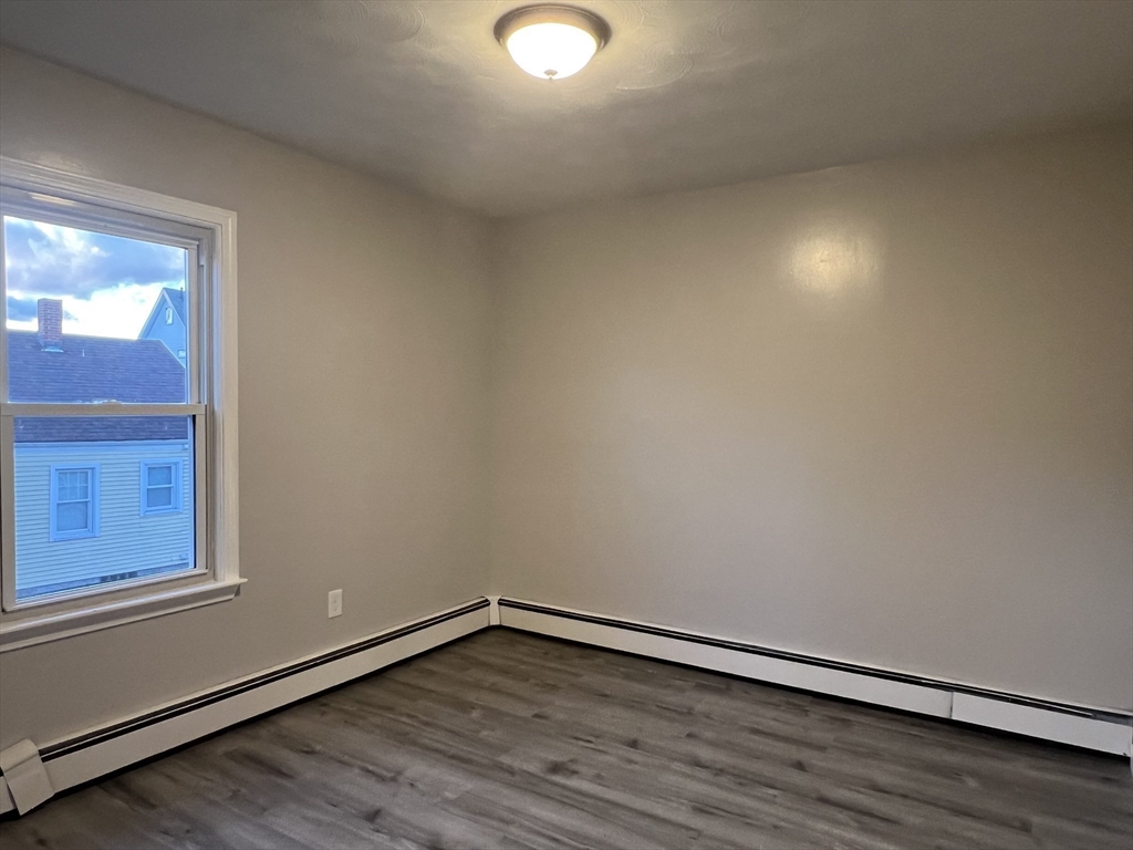 9 Cleveland St Property Photo 18