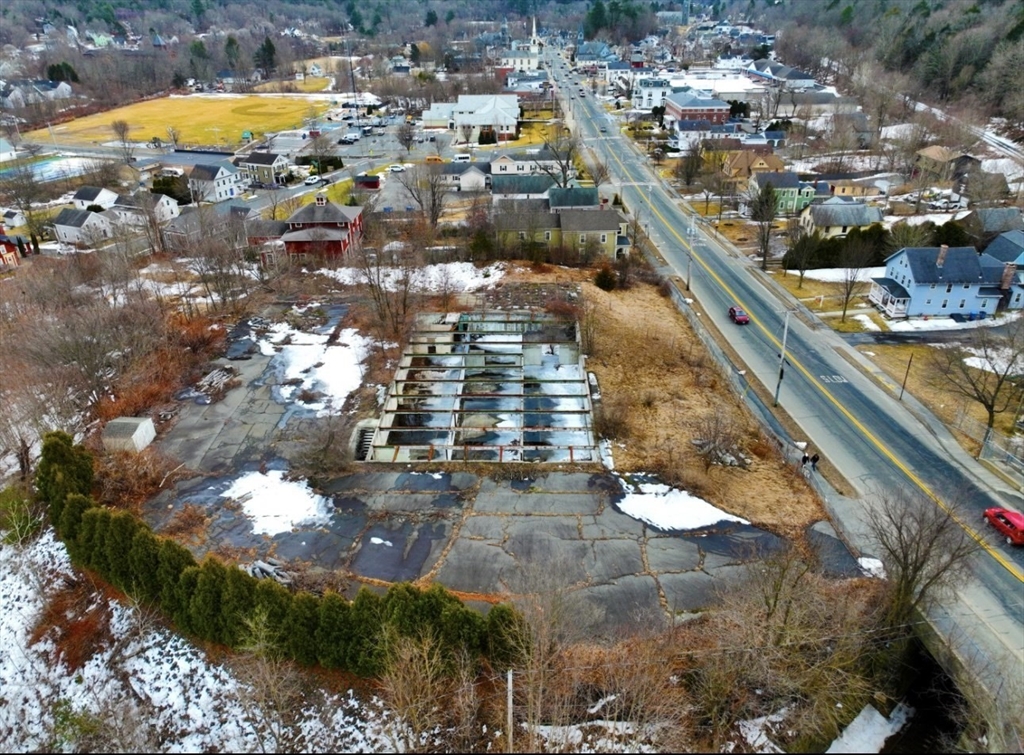 96 Main St Property Photo 1