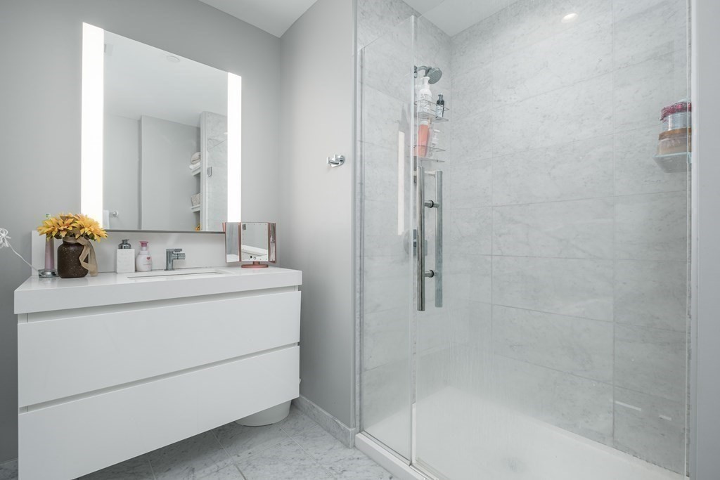 133 Seaport Blvd # 1510 Property Photo 13