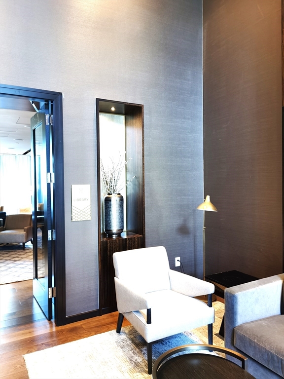 133 Seaport Blvd # 1510 Property Photo 34