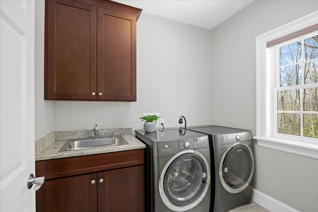 8 Kenley Ln Property Photo 20