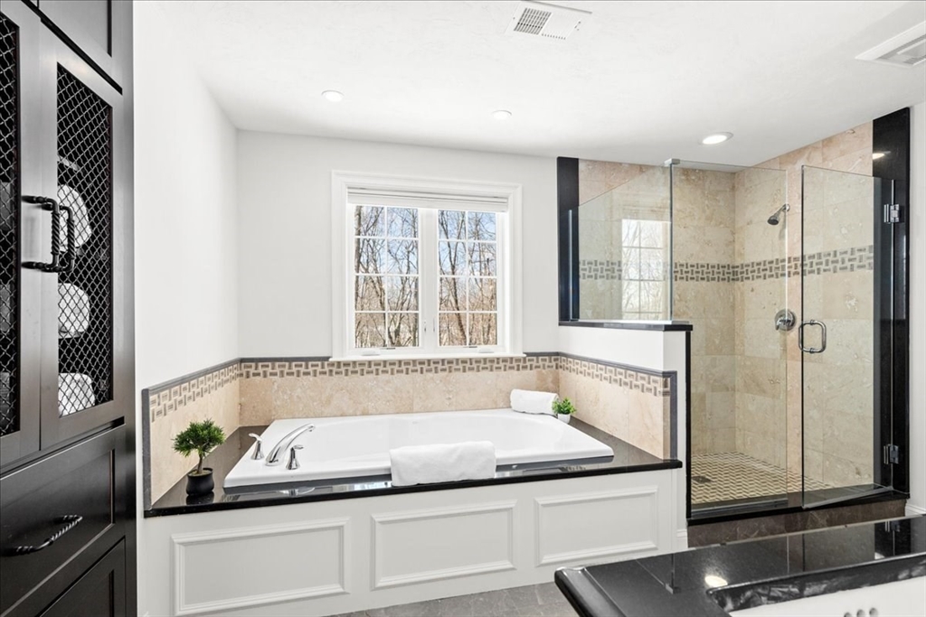 8 Kenley Ln Property Photo 24