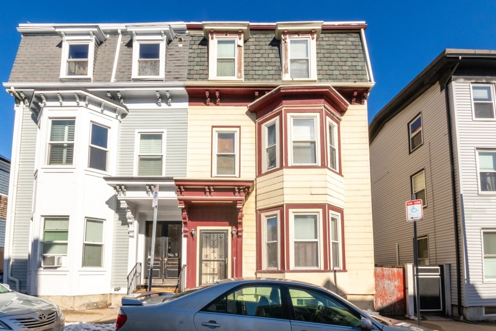 11 Vinton St Property Photo 2