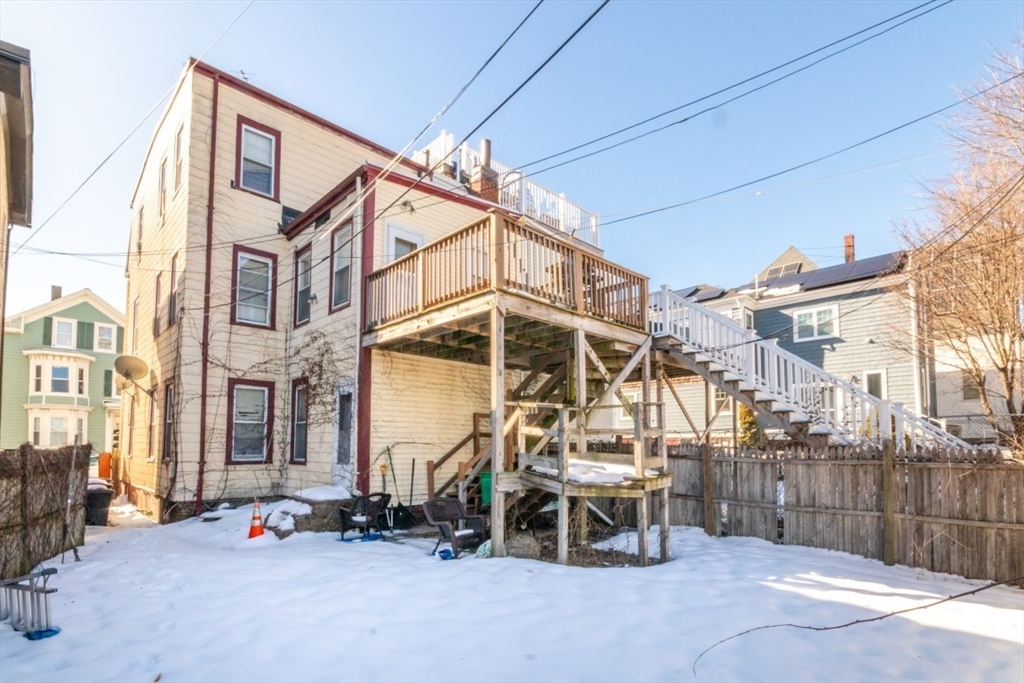 11 Vinton St Property Photo 7