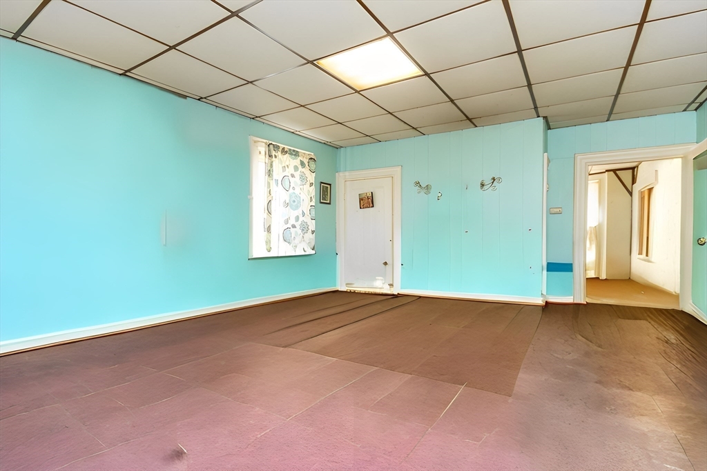 11 Vinton St Property Photo 9