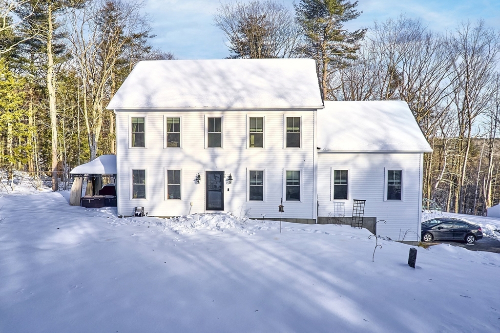 190 Jewell Hill Rd Property Photo