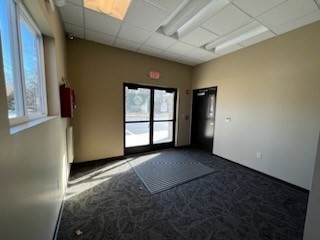 670 Washington St Property Photo 4