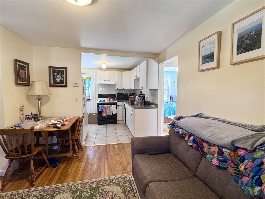 202 Winchester # A Property Photo 5