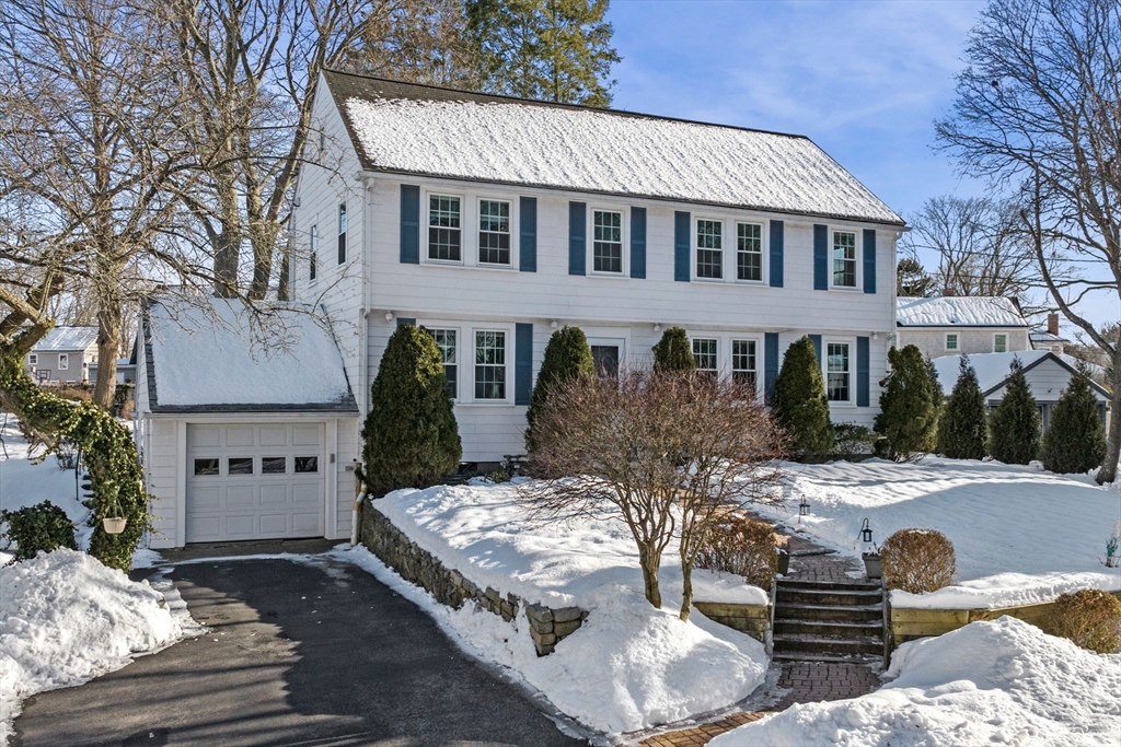 11 Everett Paine Boulevard Property Photo