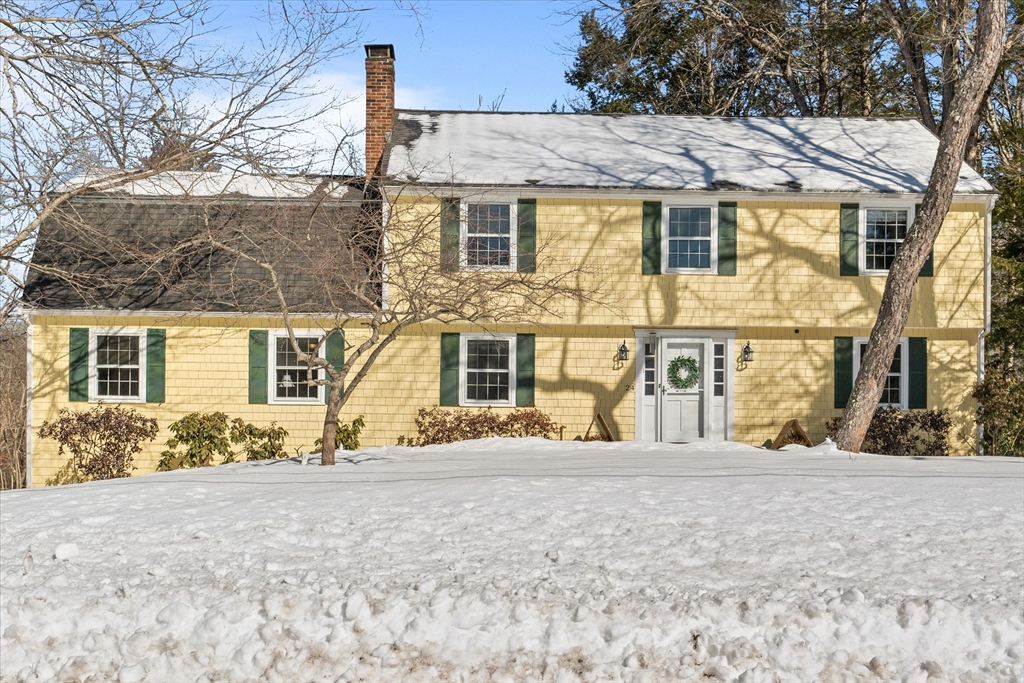 24 Candlewood Dr Property Photo