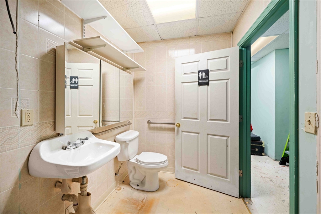 191 Second Avenue Property Photo 15
