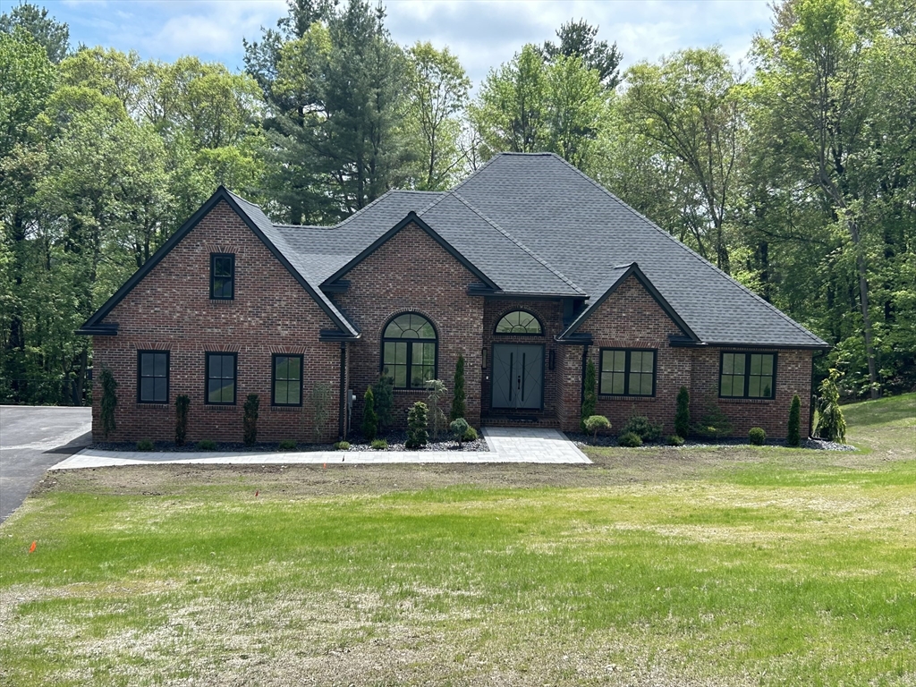 70 Colonial Dr Picture