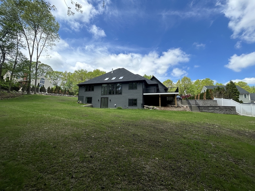 70 Colonial Dr Property Photo 42