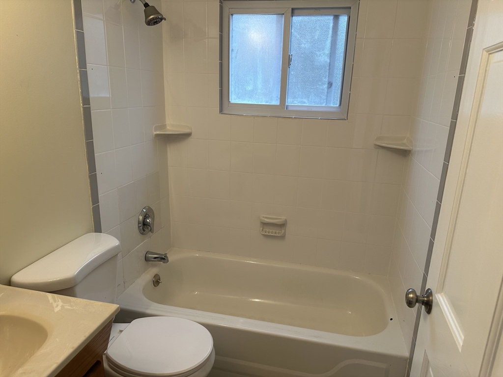 167 Park Ave Property Photo 7