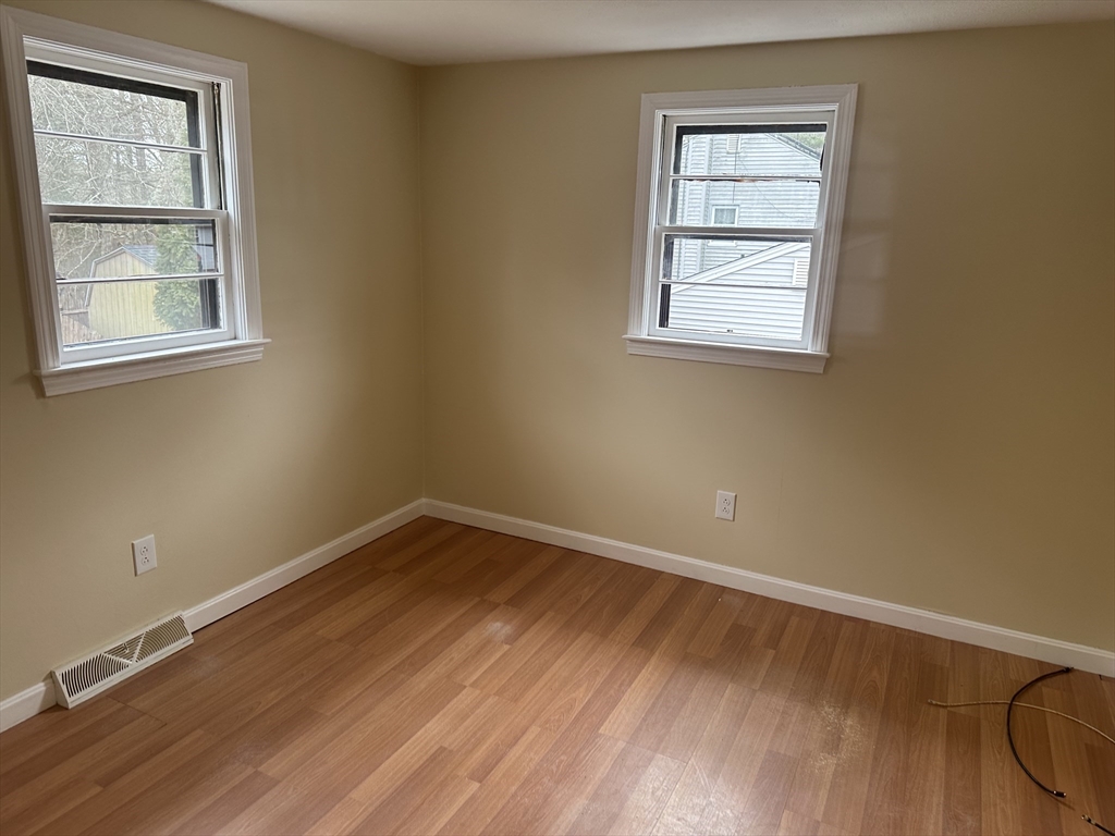 167 Park Ave Property Photo 9