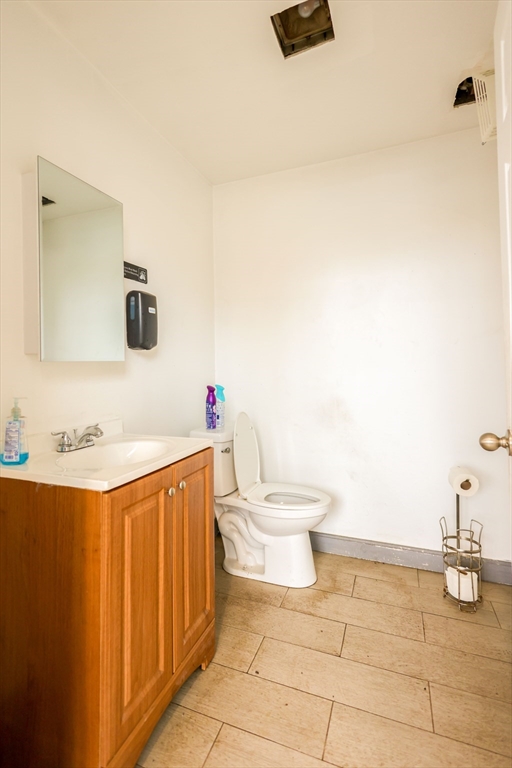 258 Union St Property Photo 18