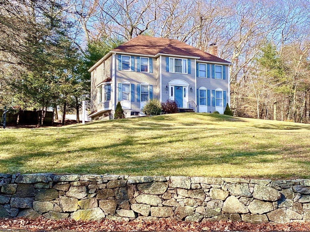 1 Walnut Hill Rd Property Photo