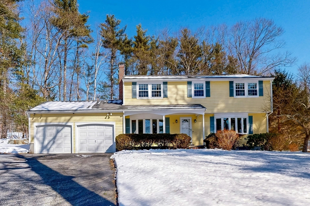 52 Indian Hill Rd Property Photo